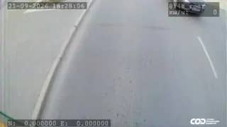 Школьница в Челябинске прокатилась на задней части автобуса