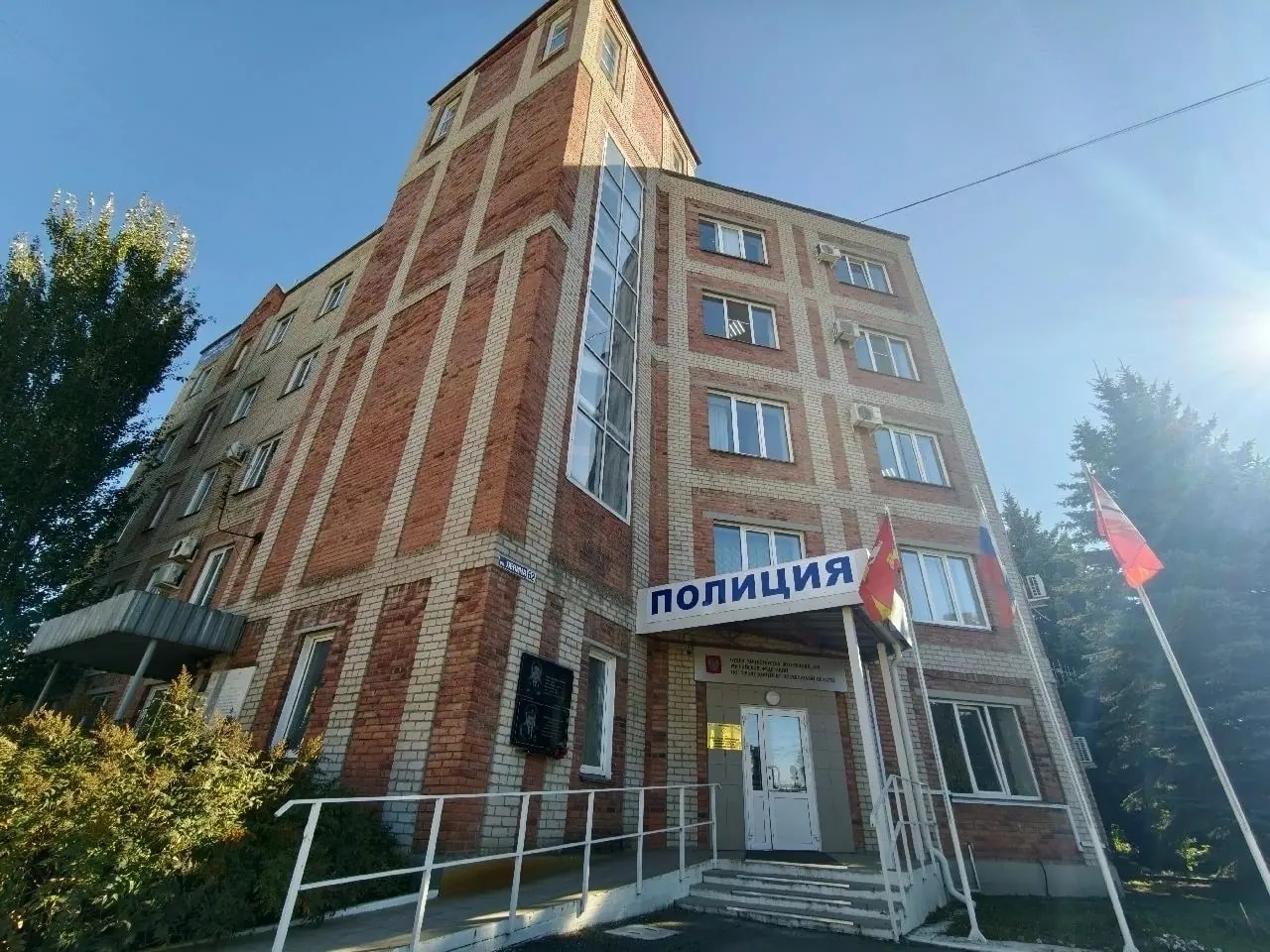 Полицейские Копейска спасли собаку из коллектора