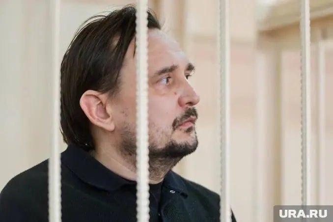 Блогера Шумакова приговорили к 3 годам колонии за вымогательство