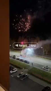 На Комсомольском проспекте водители двух BMW запускали салют из машин