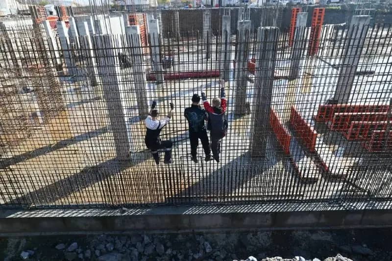 Текслер проверил строительство школы искусств в Сатке