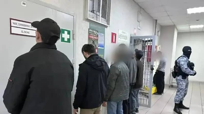 Из Челябинской области за день выдворили 21 мигранта