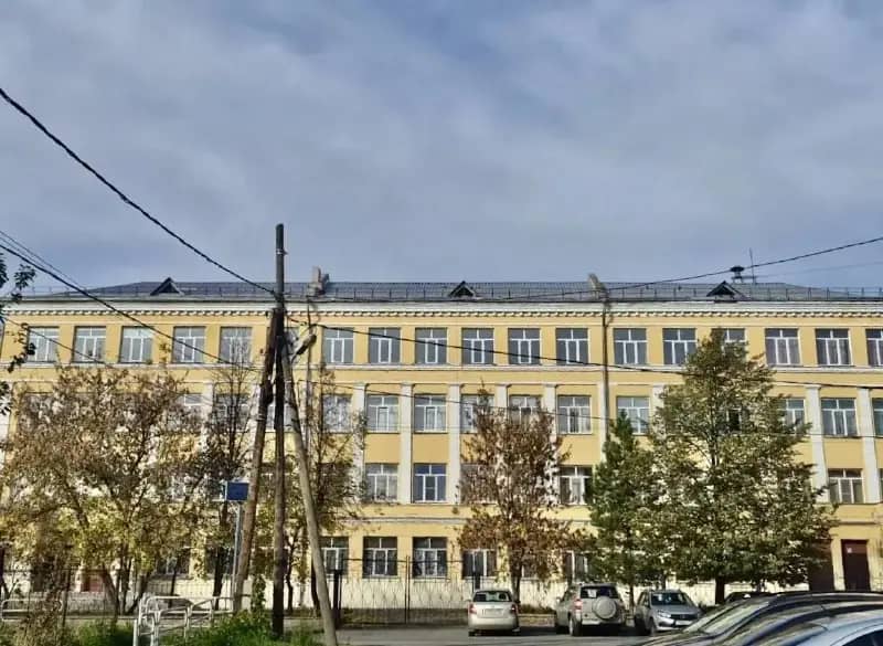 Прокуратура заставила подрядчика доделать крышу школы в Челябинске