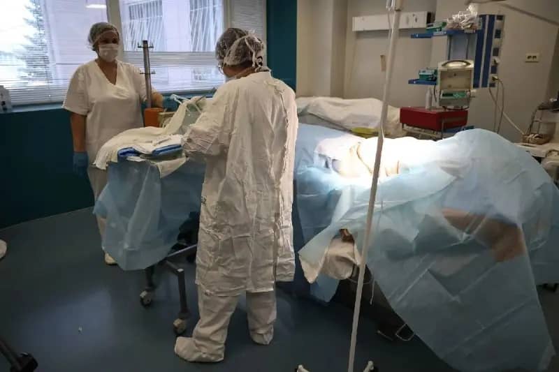Челябинские хирурги спасли 65-летнего пациента от повторного инсульта