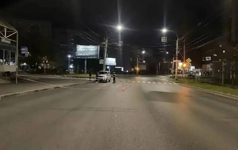 В Миассе автомобиль насмерть сбил лежавшего на дороге мужчину