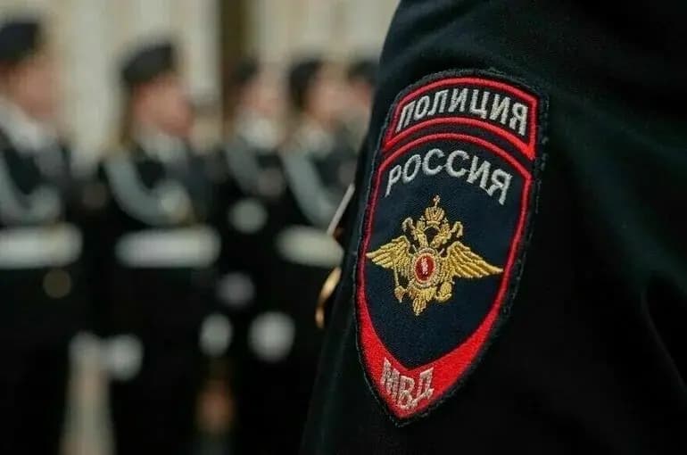 В селе Коелга вандалы повалили около 30 надгробий на кладбище