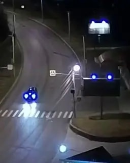 В Миассе мужчину избили и оставили на дороге, где его переехала машина